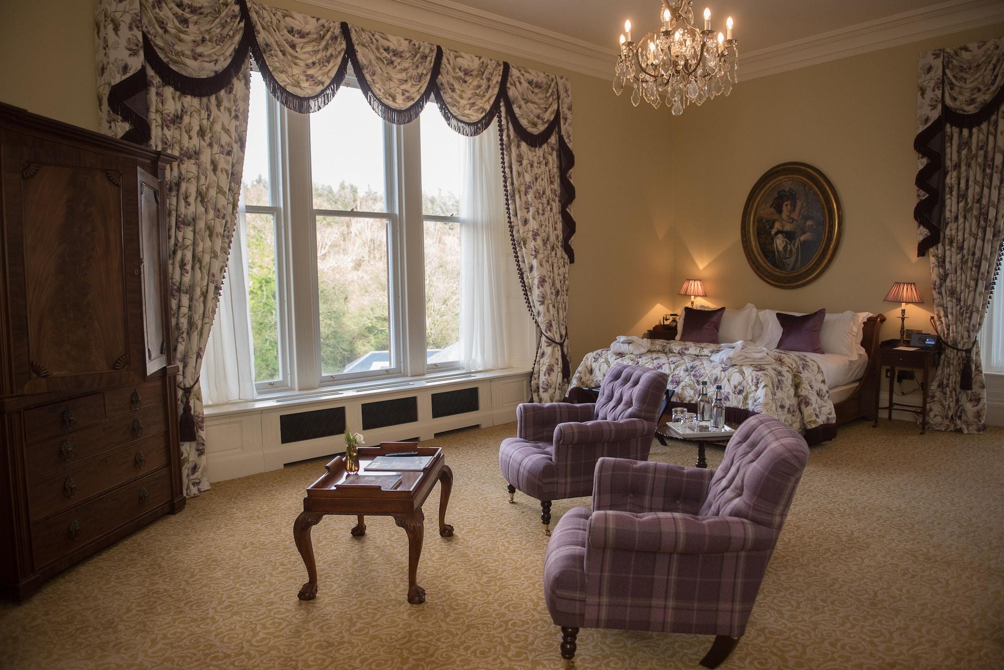 Crossbasket Castle & Restaurant Hotel High Blantyre
