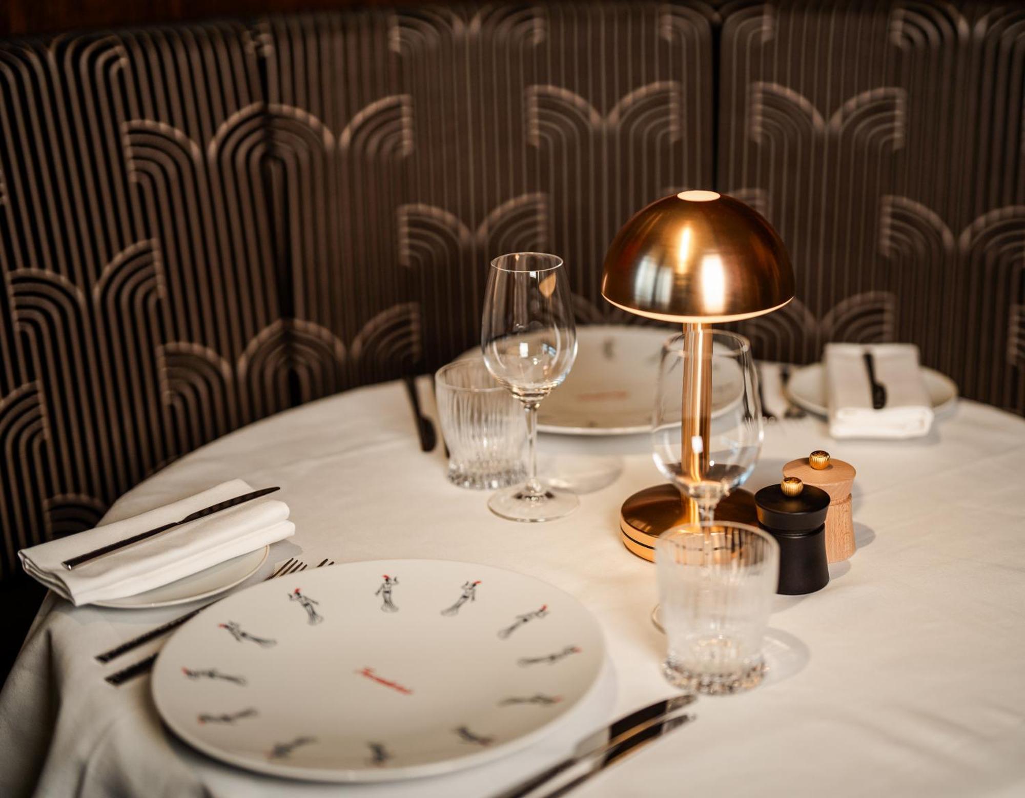 Crossbasket Castle & Restaurant Hotel High Blantyre