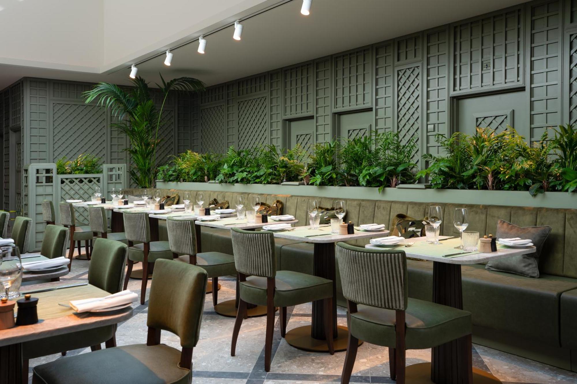 Crossbasket Castle & Restaurant High Blantyre