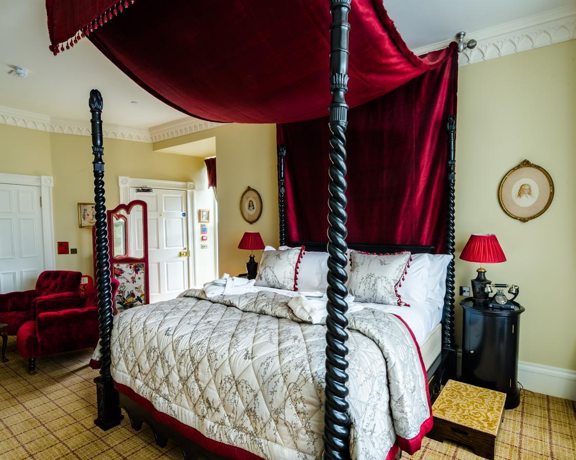 Hotel Crossbasket Castle & Restaurant