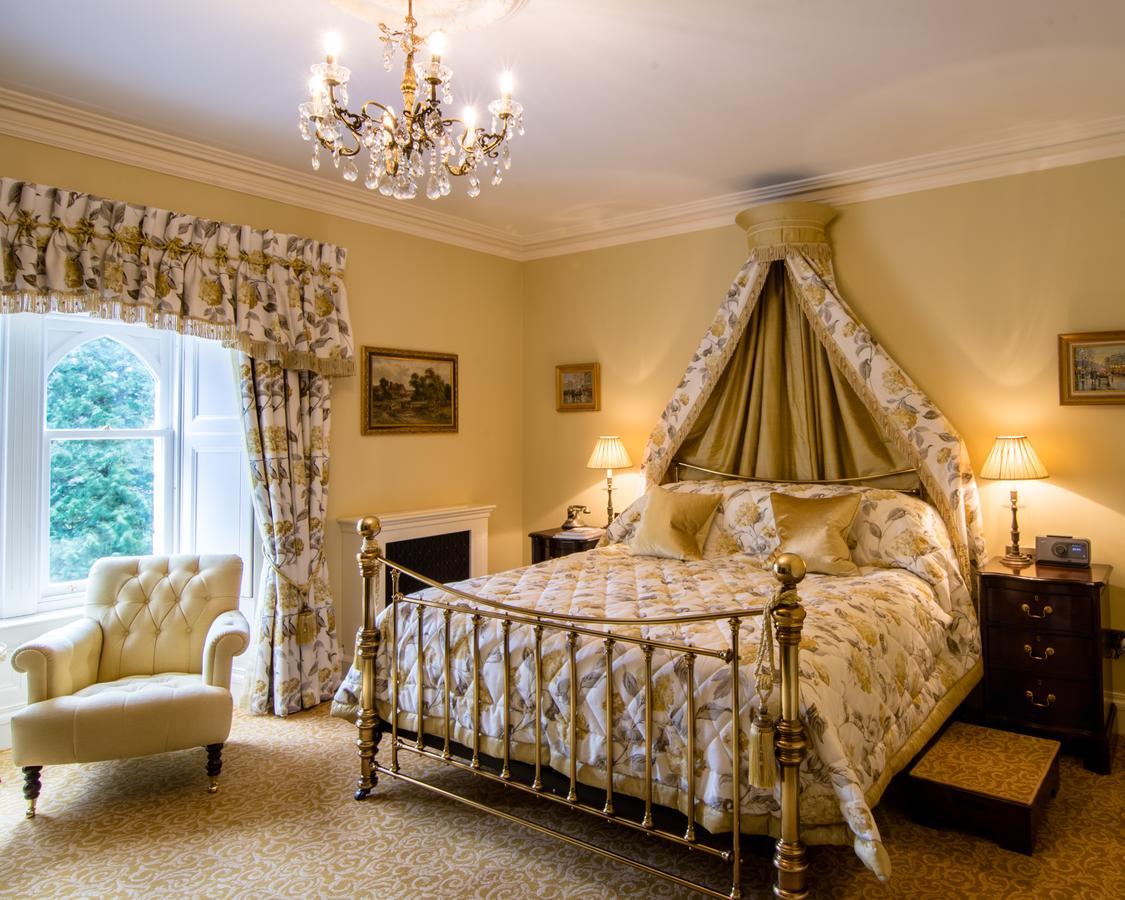 Hotel Crossbasket Castle & Restaurant High Blantyre
