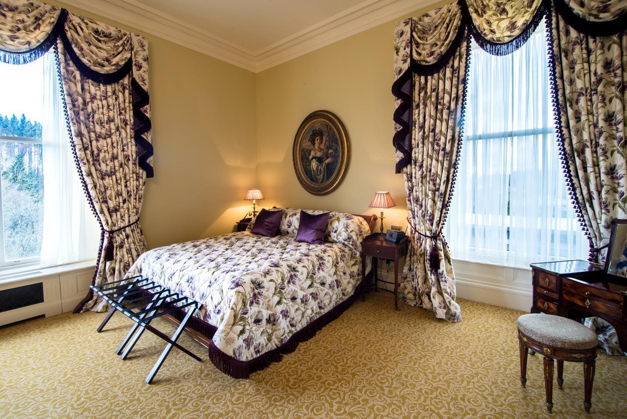 Crossbasket Castle & Restaurant 5* High Blantyre